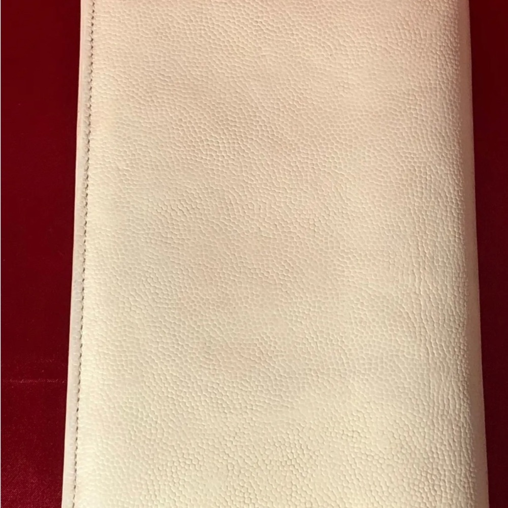 CHANEL Leather Long Wallet CC Logo Beige - Picture 5 of 13